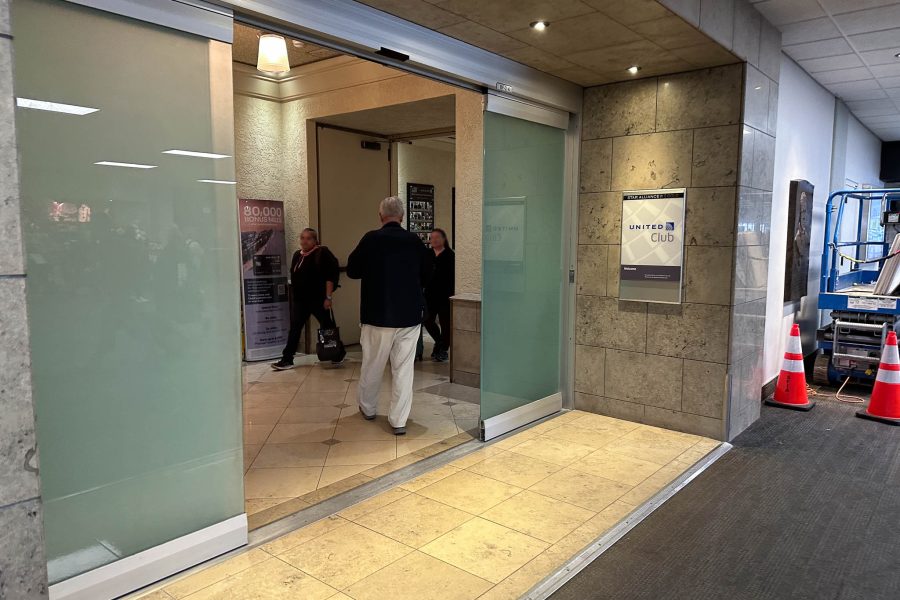 Entrance to United Club San Francisco Concourse F.