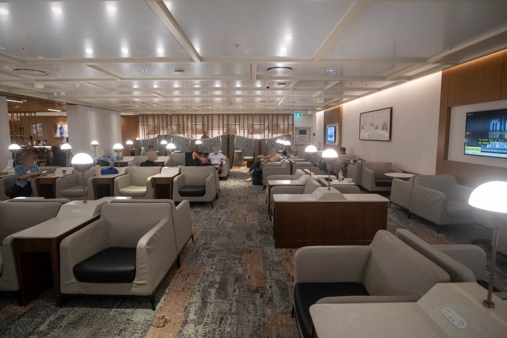 The main seating area of SilverKris Lounge in Sydney International Airport.