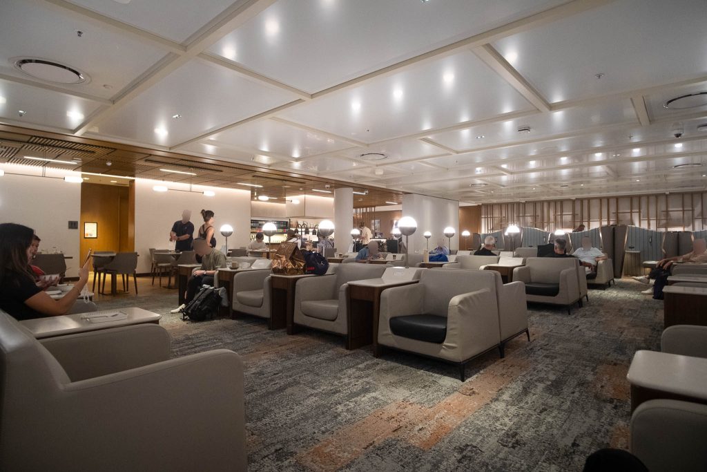 The main seating area of SilverKris Lounge in Sydney International Airport.